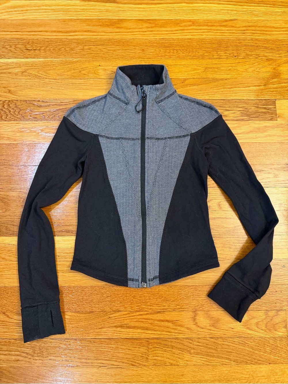 Ivivva (Lululemon) Define Style Jacket in Black and Gray Herringbone - Size 10